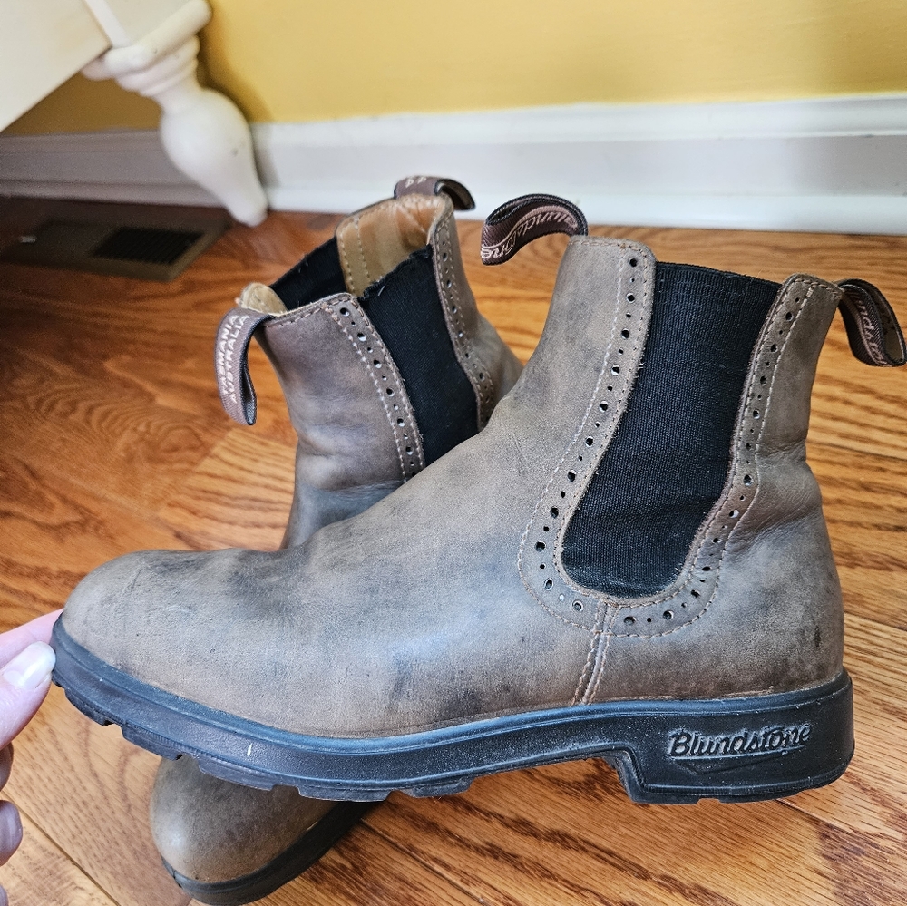 Women's Blundstone High Top Rustic Brown Boots size 9.5